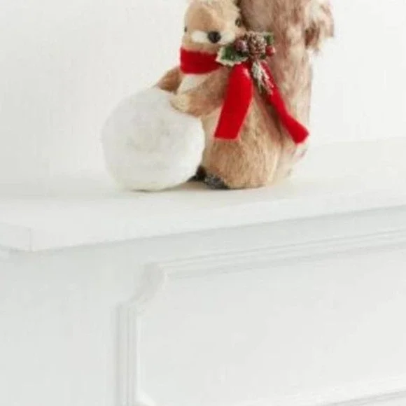 Squirrel holiday winter Christmas decorations decor mantle bookshelf woodland - Picture 5 of 8